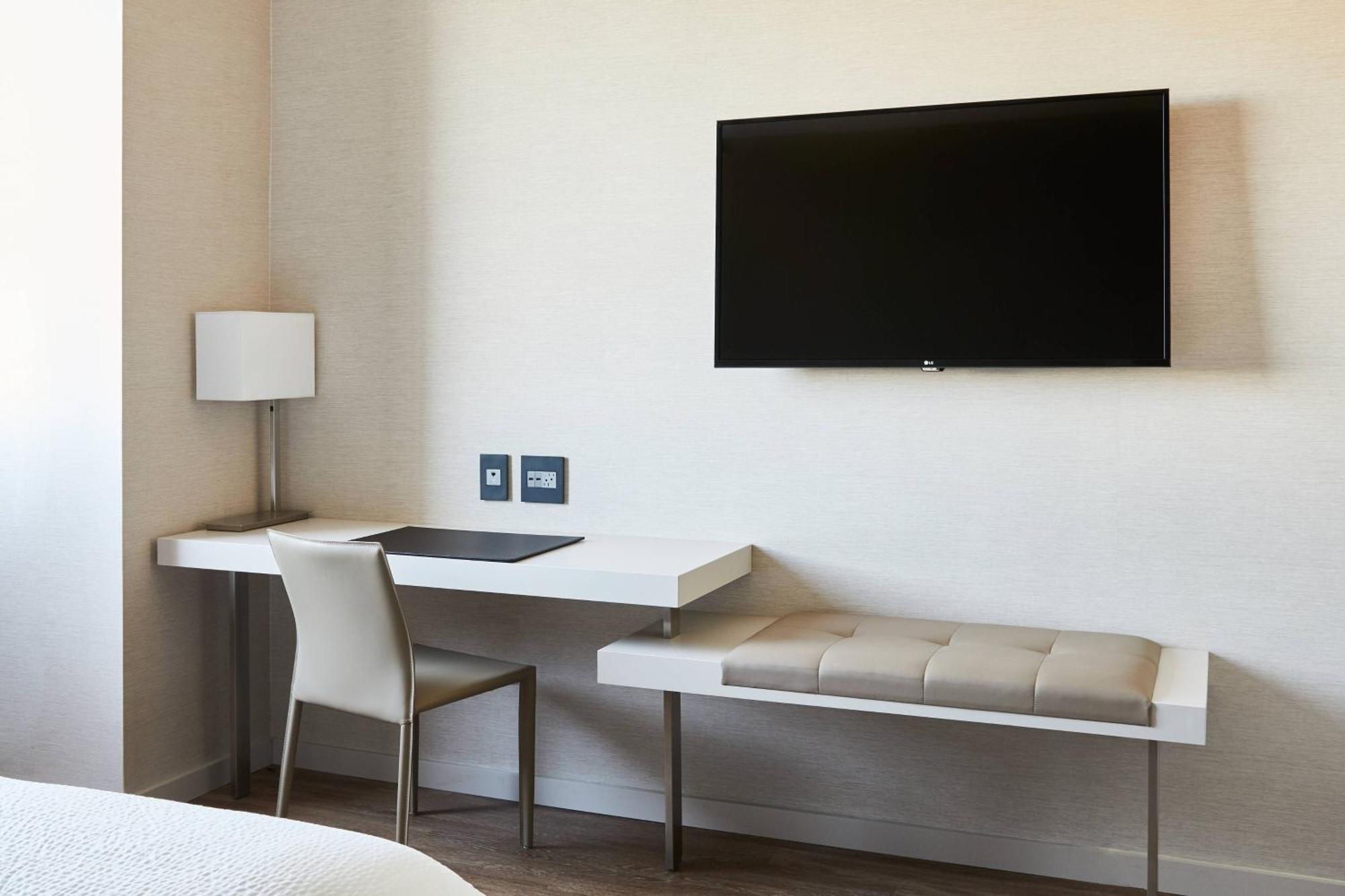 Ac Hotel By Marriott Miami Aventura Exterior photo