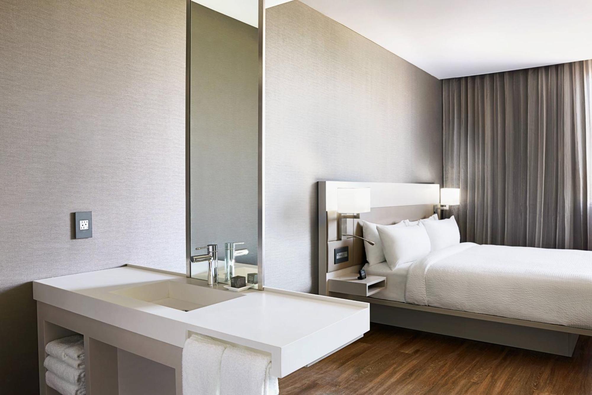 Ac Hotel By Marriott Miami Aventura Exterior photo